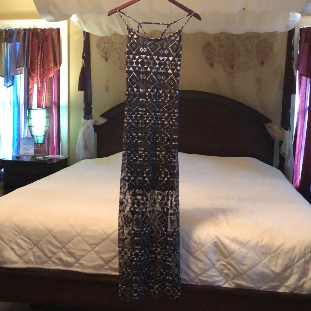 MAXI DRESS